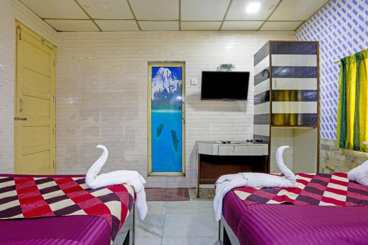 Terminus Hotel Bandra Bombay Eksteriør billede