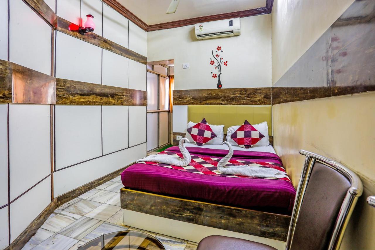 Terminus Hotel Bandra Bombay Eksteriør billede